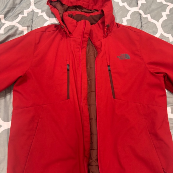 North Face Coat (Red) - Picture 2 of 6